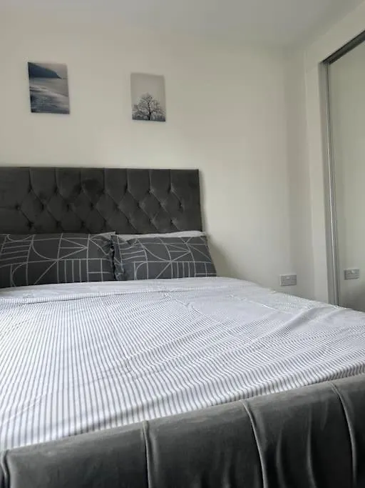 Apartment Modern 2 Bed 2 Bath Flat Close To Train Station Belvedere