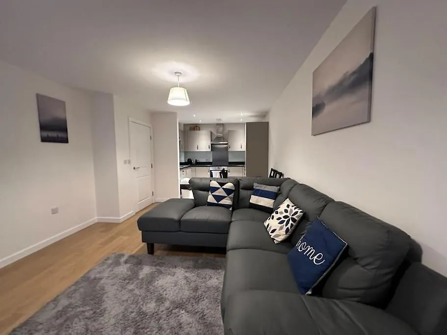Modern 2 Bed 2 Bath Flat Close To Train Station Belvedere Großbritannien